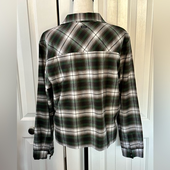DESIGNED BY RVCA!!! NWOT BUTTON DOWN COLLARD PLAID LONG-SLEEVE TOP - Picture 4 of 4